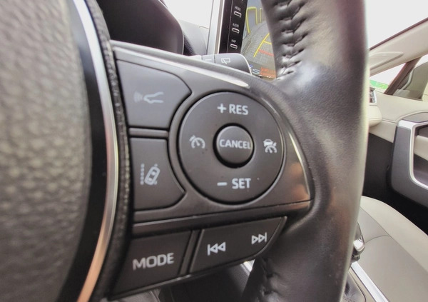 Toyota RAV4 cena 159900 przebieg: 64411, rok produkcji 2019 z Strzegom małe 154